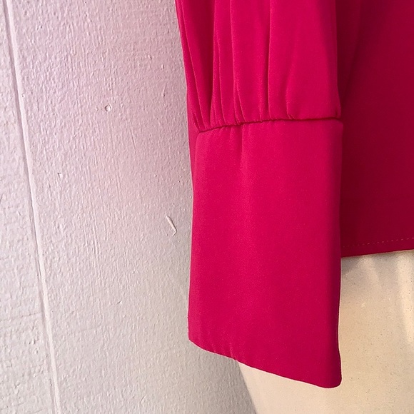 Simply Styled Petite Long-sleeve Blouse V-Front - Picture 6 of 9